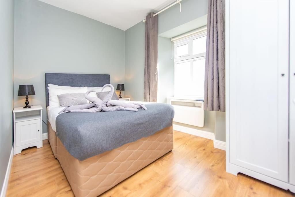 Clonbur House - Two Bedroom Village Apartment Galway Exterior photo