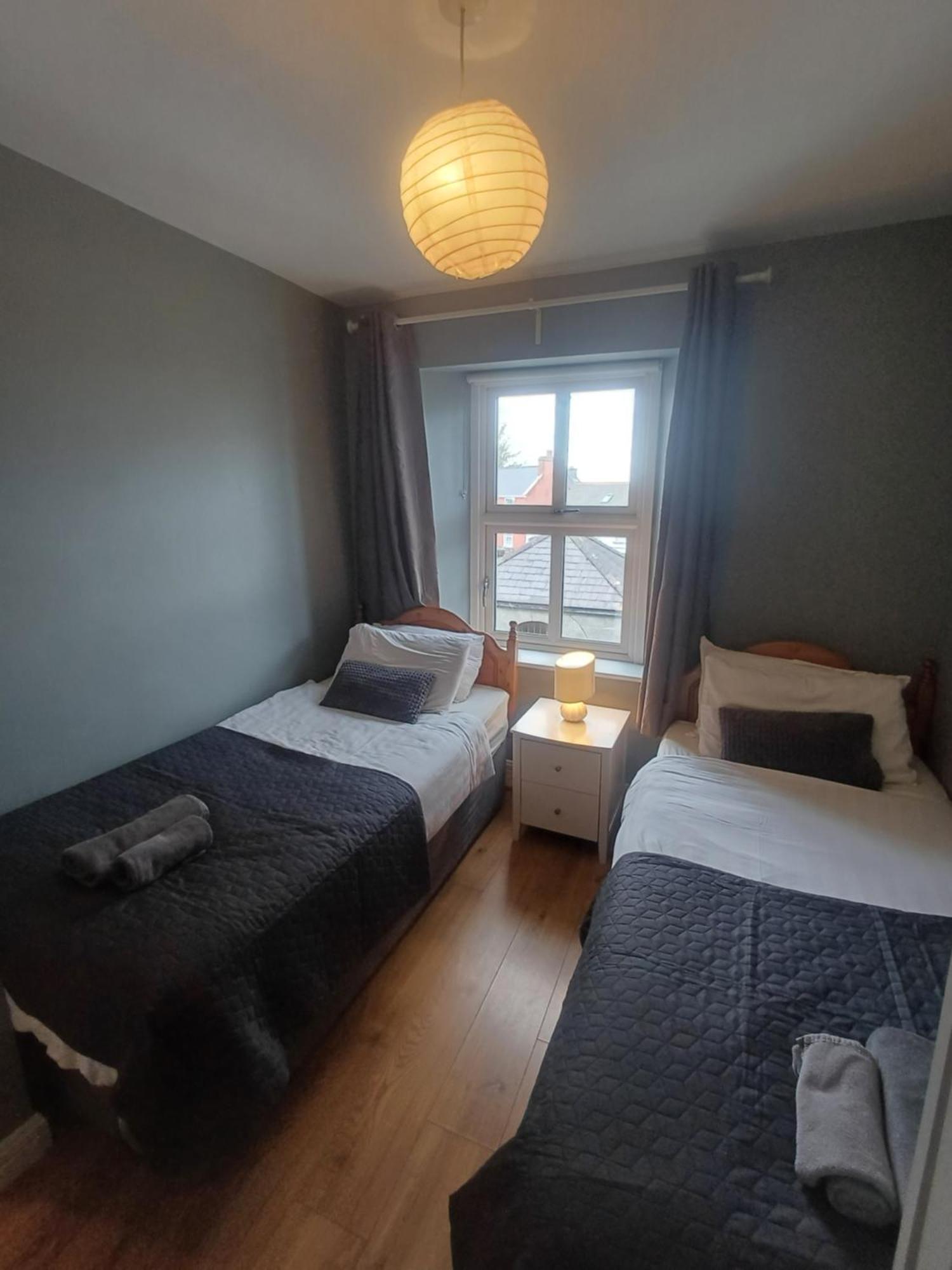Clonbur House - Two Bedroom Village Apartment Galway Exterior photo
